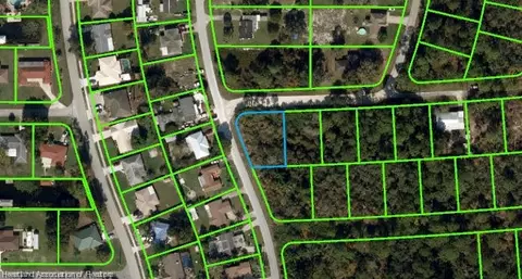 201 Howell Ct, Lake Placid, FL 33852