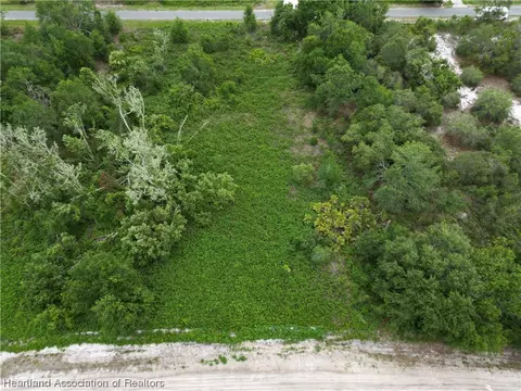 110 Wayne Ave NE, Lake Placid, FL 33852
