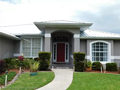 311 E Waterway Avenue Nw 6, Lake Placid, FL 33852