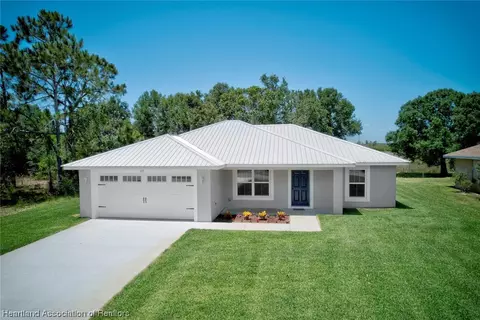 129 Autumn Ave, Lake Placid, FL 33852