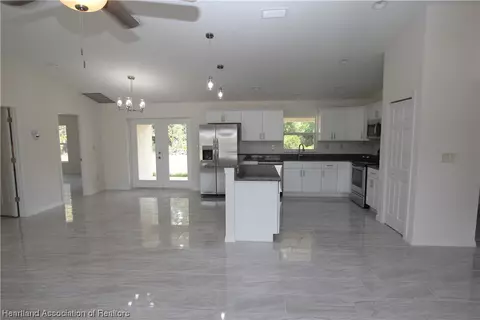4422 Snapper Dr, Sebring, FL 33870 photo 2