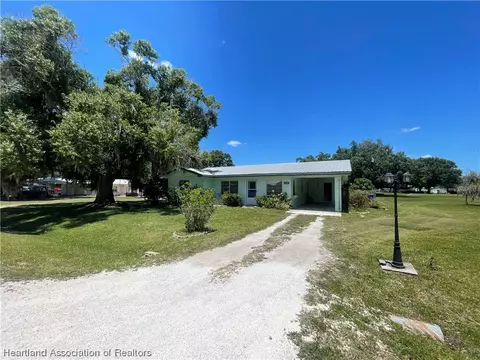 1706 Perdue Dr, Lorida, FL 33857 photo 2