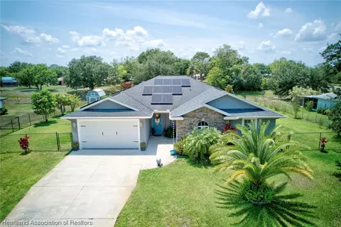 108 Oak Knolls Cir, Sebring, FL 33876
