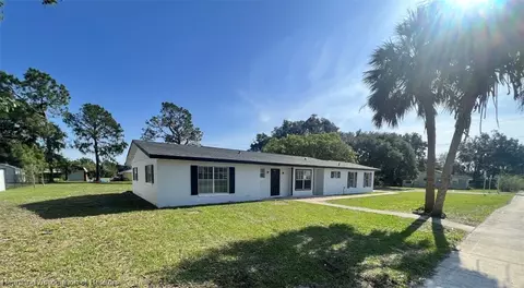511 E Main St, Bowling Green, FL 33834