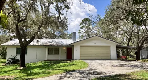 5901 Old Pearl St, Sebring, FL 33876
