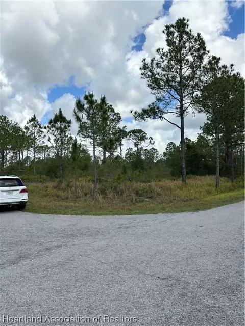 8514 Sanada St, Sebring, FL 33872 photo 3