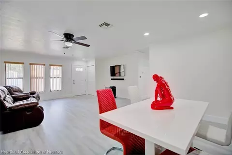 417 Elgin St, Sebring, FL 33875 photo 9