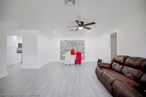 417 Elgin St, Sebring, FL 33875 photo 6