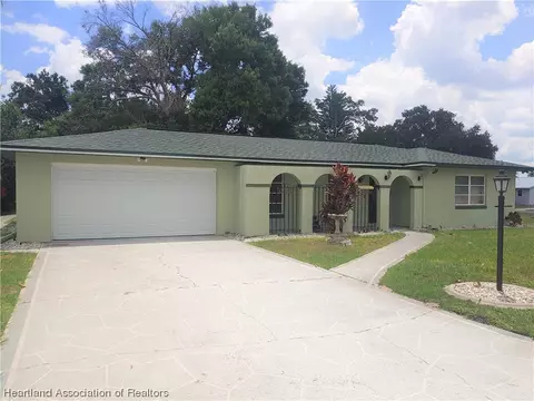 4339 Capri St, Sebring, FL 33872