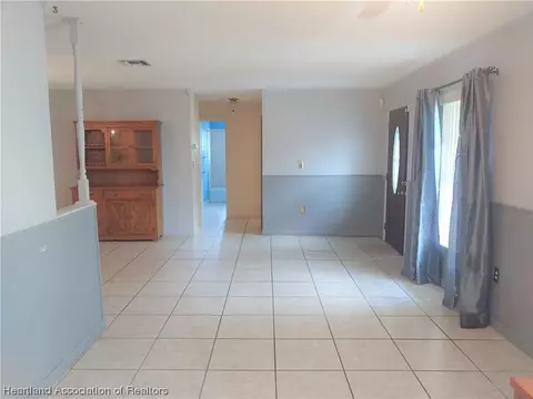 4339 Capri St, Sebring, FL 33872 photo 4