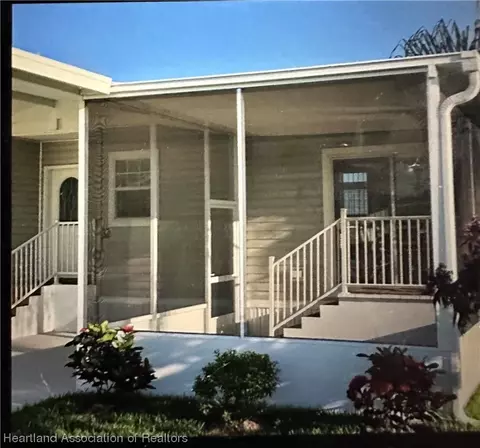 32 Paradise Lake Dr, Lake Placid, FL 33852