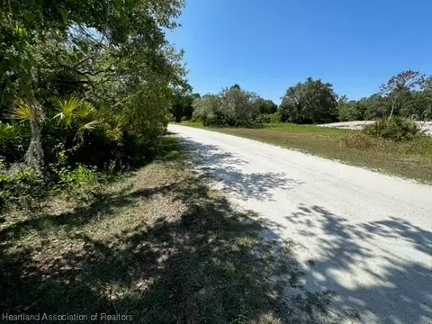 901 Spring Ct, Frostproof, FL 33843 photo 24