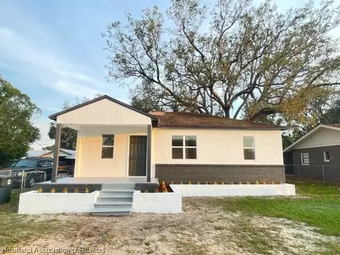 1111 W Circle St, Avon Park, FL 33825