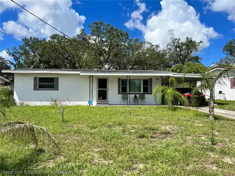 1721 Warfield Pl, Sebring, FL 33870
