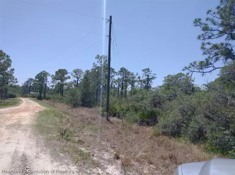 5909 Maple Rd, Sebring, FL 33875 photo 2
