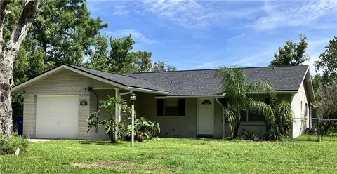 908 Grogan Ave, Sebring, FL 33875