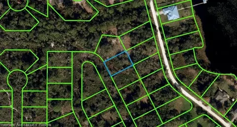 9855 Royalwoods Cir, Sebring, FL 33875