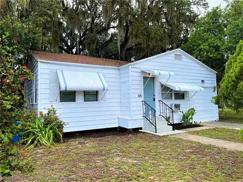 326 N Fernleaf Ave, Sebring, FL 33870