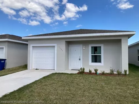 1479 Las Villas Blvd, Sebring, FL 33870