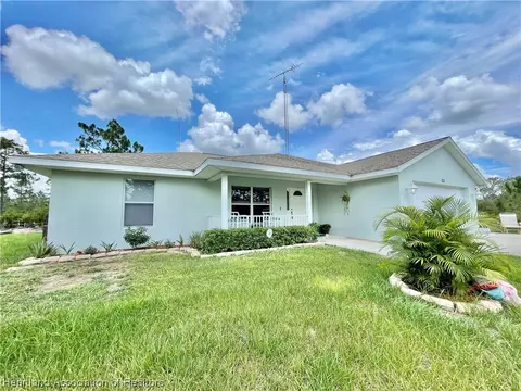 617 Bell Pl, Lake Placid, FL 33852
