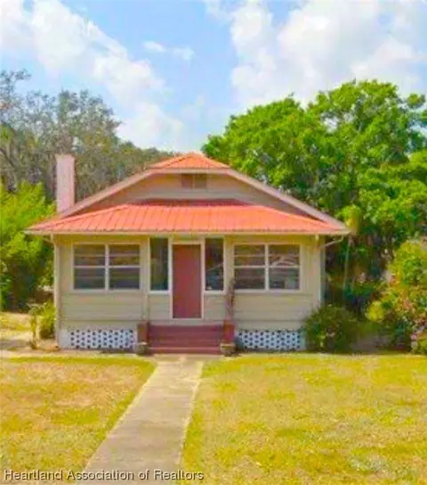 413 Magnolia Ave, Sebring, FL 33870