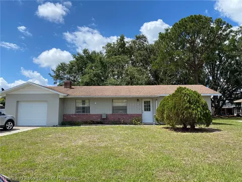 3913 Urbino St, Sebring, FL 33872