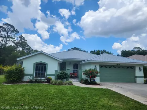 1418 Hy-dee St, Sebring, FL 33875