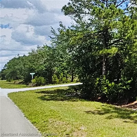 1240 S Avon Estates Blvd, Avon Park, FL 33825