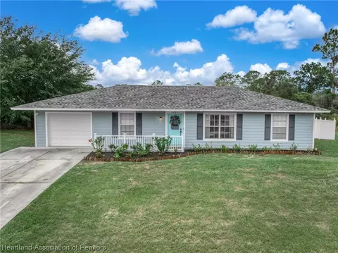4407 Sunbeam St, Sebring, FL 33872