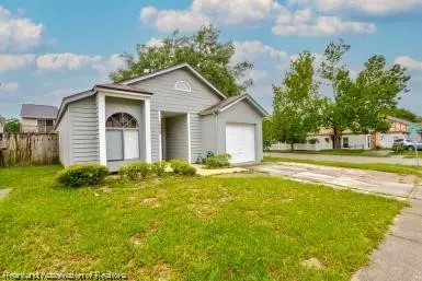 1228 Pin Oak Dr, Apopka, FL 32703