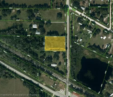 221 Arbuckle Creek Rd, Sebring, FL 33870