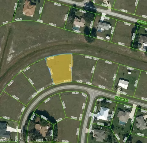 532 Glen Mar Cir, Sebring, FL 33876