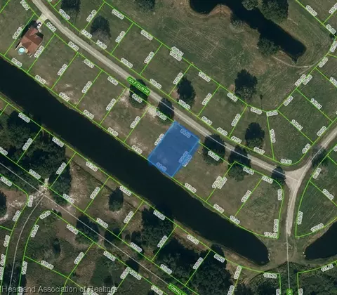 7269 Golf Club Dr, Sebring, FL 33876
