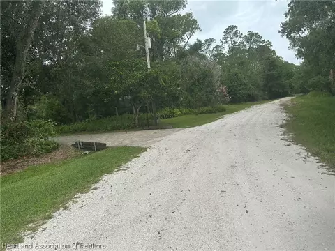 6315 Elm Pl, Sebring, FL 33875 photo 4