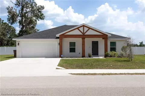 1009 Louisiana St, Wauchula, FL 33873