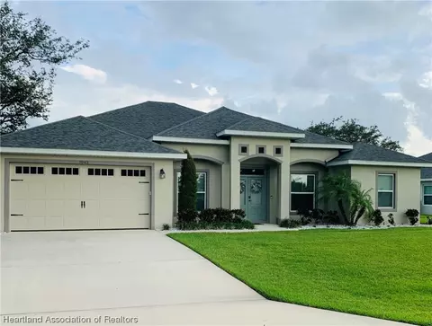 7043 Strafford Oaks Dr, Sebring, FL 33875