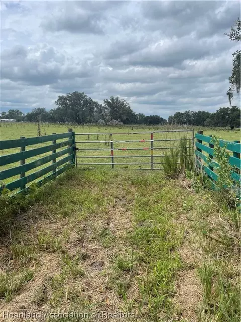 S Hollandtown Road, Wauchula, FL 33873