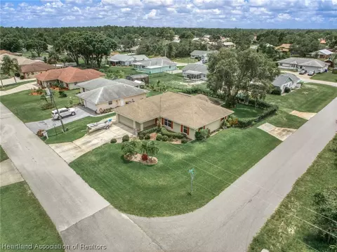 4201 Mandarin Rd, Sebring, FL 33875 photo 3