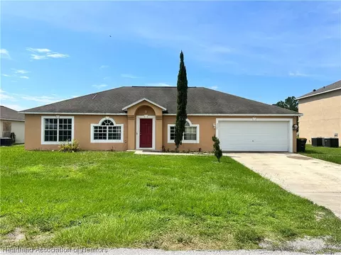 4527 Tarrega St, Sebring, FL 33872