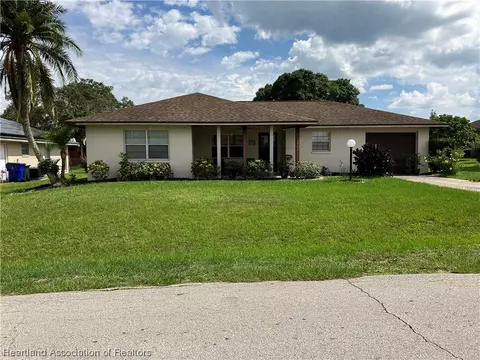 3905 Ramiro St, Sebring, FL 33872
