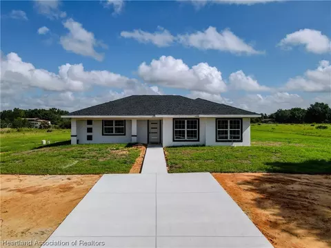 2732 W Reeves Rd, Avon Park, FL 33825
