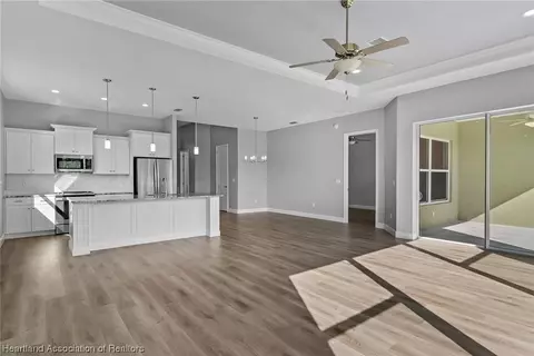 5299 Pebble Beach Dr, Sebring, FL 33872 photo 11