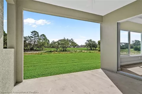 5299 Pebble Beach Dr, Sebring, FL 33872 photo 9