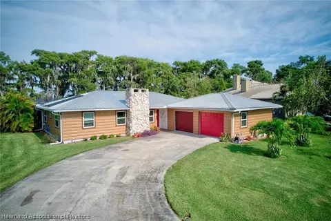 3004 Abell Rd, Lake Placid, FL 33852