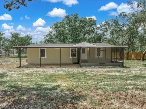 3290 N Horseshoe Dr, Avon Park, FL 33825