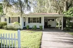502 E Banana St, Bowling Green, FL 33834