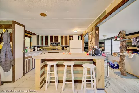 39 Country Rd, Lorida, FL 33857 photo 2