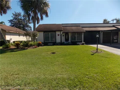 10 Hillcrest St, Lake Placid, FL 33852