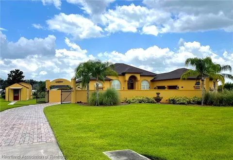 1445 Johns Rd, Wauchula, FL 33873