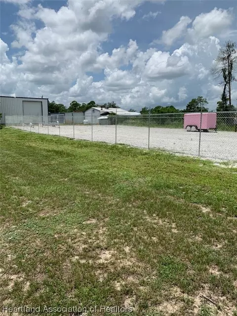 1313 Columbus St, Lake Placid, FL 33852